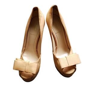 Fendi Nude Linen Deco Bow Pump (35)